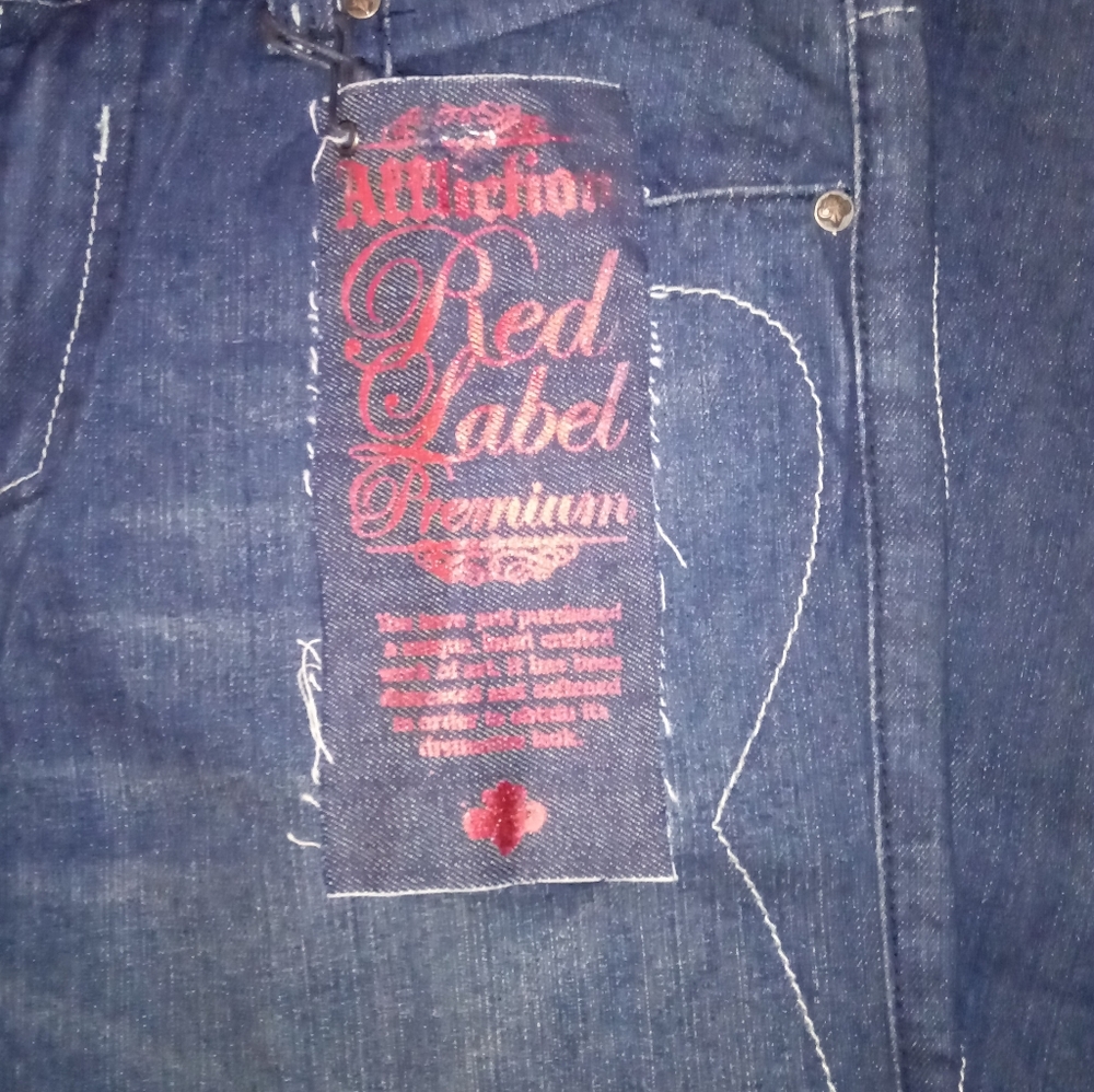 Men's red label affliction